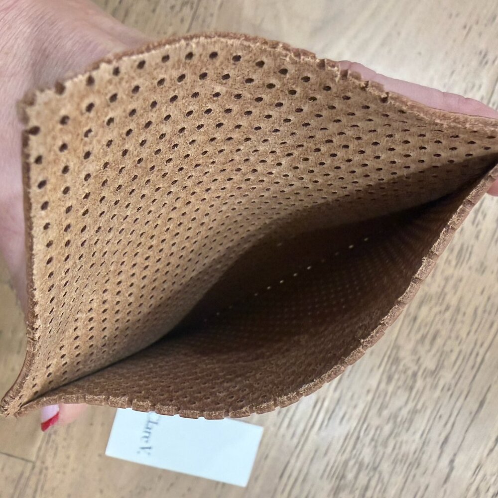 Clare V. Cuoio Perforated Leather card case / card holder- hand painted monogram - Picture 4 of 4